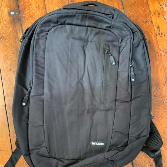 Incase laptop bag - Picture 1 of 6